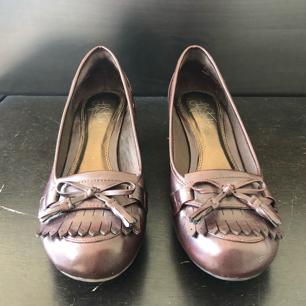 Life Stride Mahogany Pumps 8W